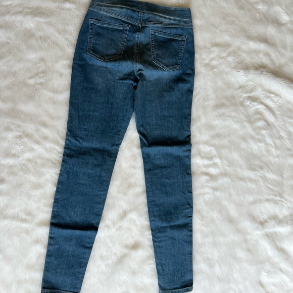 Pull on Jeggings - Picture 3 of 8